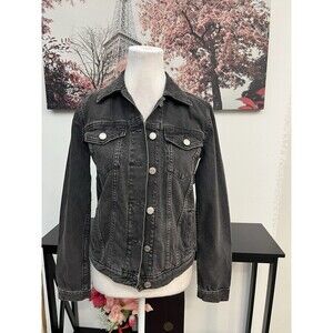 Gap Women’s  Denim Jacket Medium Wash XS Long Sleeve Button Down With Pockets